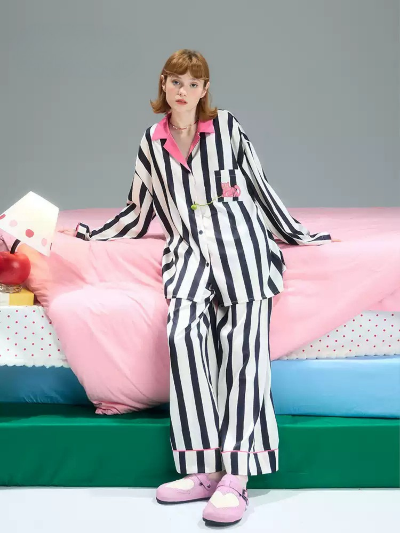 Pembe Yaka Cool Cat Çizgili Pijama Takımı