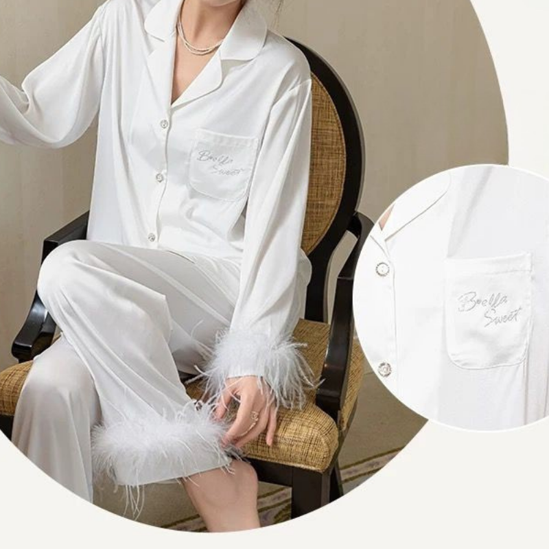 Lumière Set – Beyaz Saten Tüylü Sabahlık Takımı