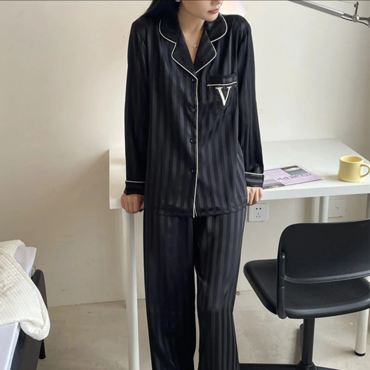 Satin Stripe – Saten Çizgili Kadın Pijama Takımı