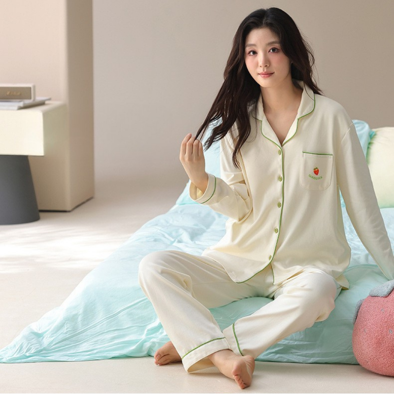 PureEase – Göğüs Pedli Pamuklu Pijama Takımı