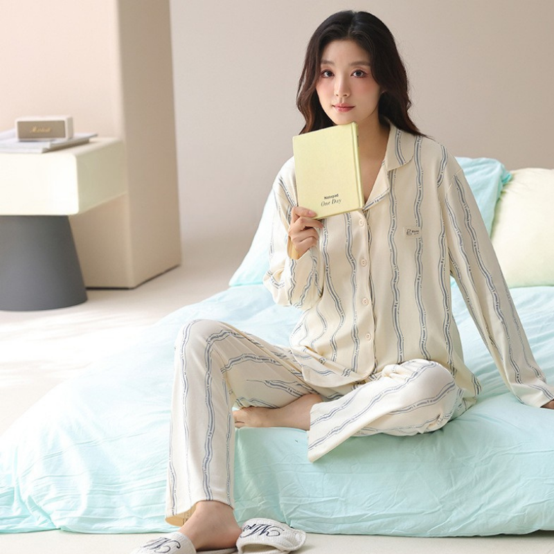 PureEase – Göğüs Pedli Pamuklu Pijama Takımı