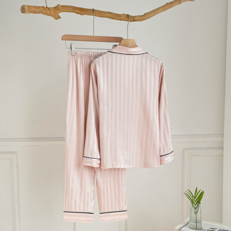 Satin Stripe – Saten Çizgili Kadın Pijama Takımı