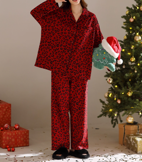 Kırmızı Leopar Desenli Pamuklu Pijama Takımı
