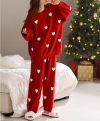 Kırmızı Kalp Desenli Yumuşak Polar Pijama Takımı
