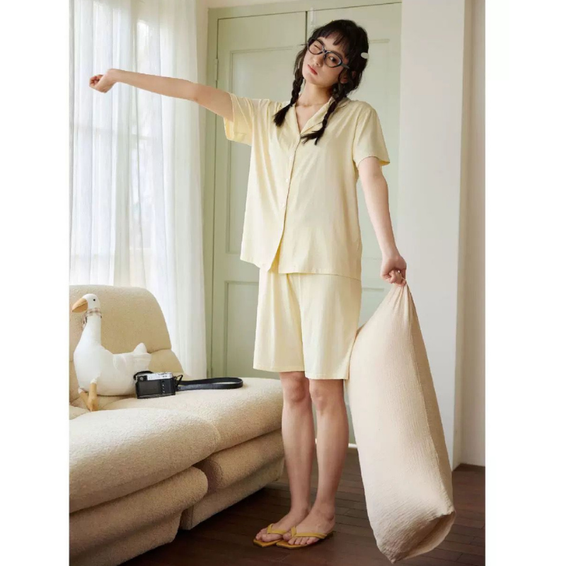 Every Day Comfort – Sarı Şortlu Kadın Pijama Takımı