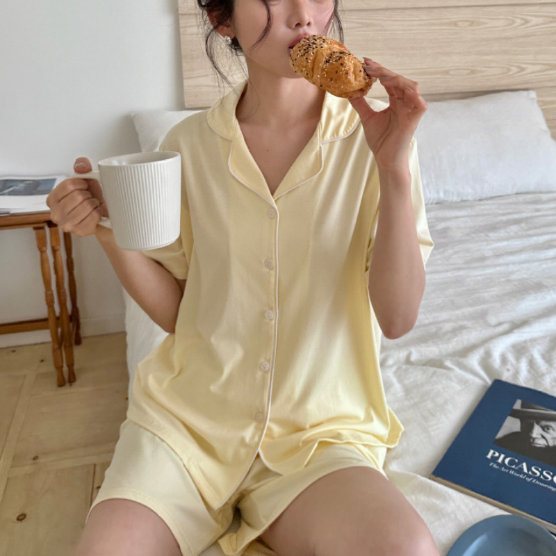Every Day Comfort – Sarı Şortlu Kadın Pijama Takımı