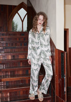 Beyaz Anka Tüy Kelebek Desenli Lüks Saten Pijama Takımı