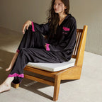 Siyah Dantel Detaylı Zarif İpeksi Pijama Takımı