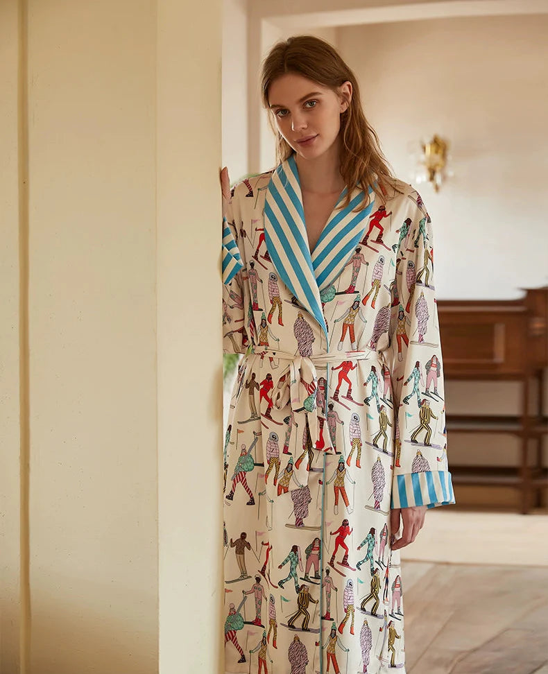 Maison Editorial Premium Satin Patterned Robe