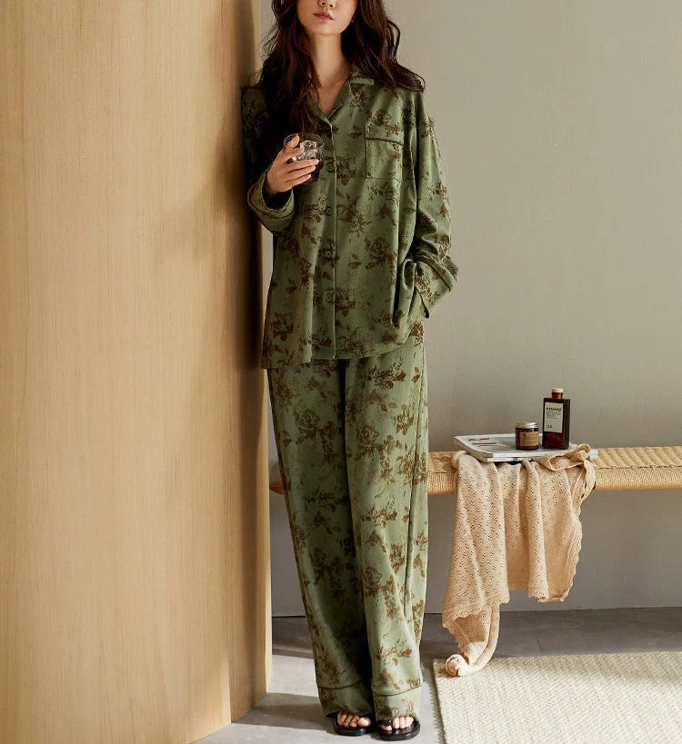 Pijama de algodón verde con diseño vintage