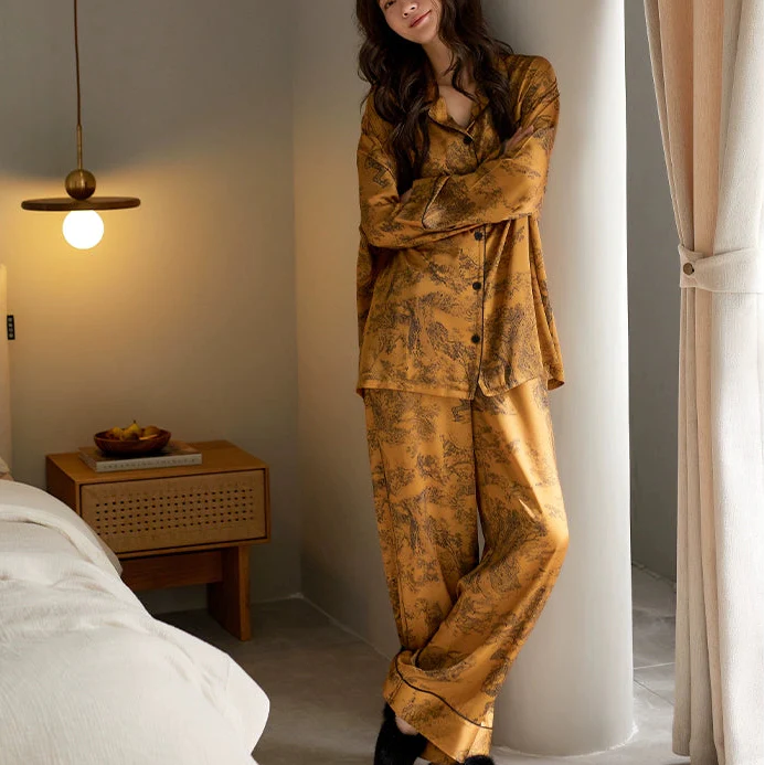 Hardal Antik Desenli Pijama Takımı