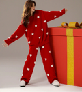 Kırmızı Kalp Desenli Yumuşak Polar Pijama Takımı