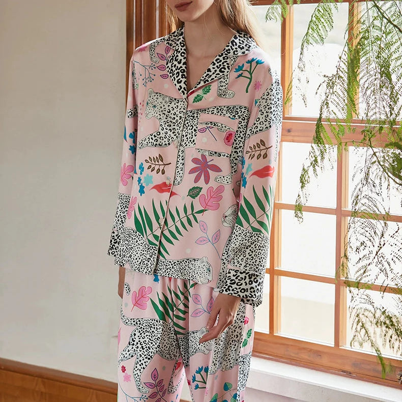 Kar Leopar Fransız Lüks Saten Pijama Takımı