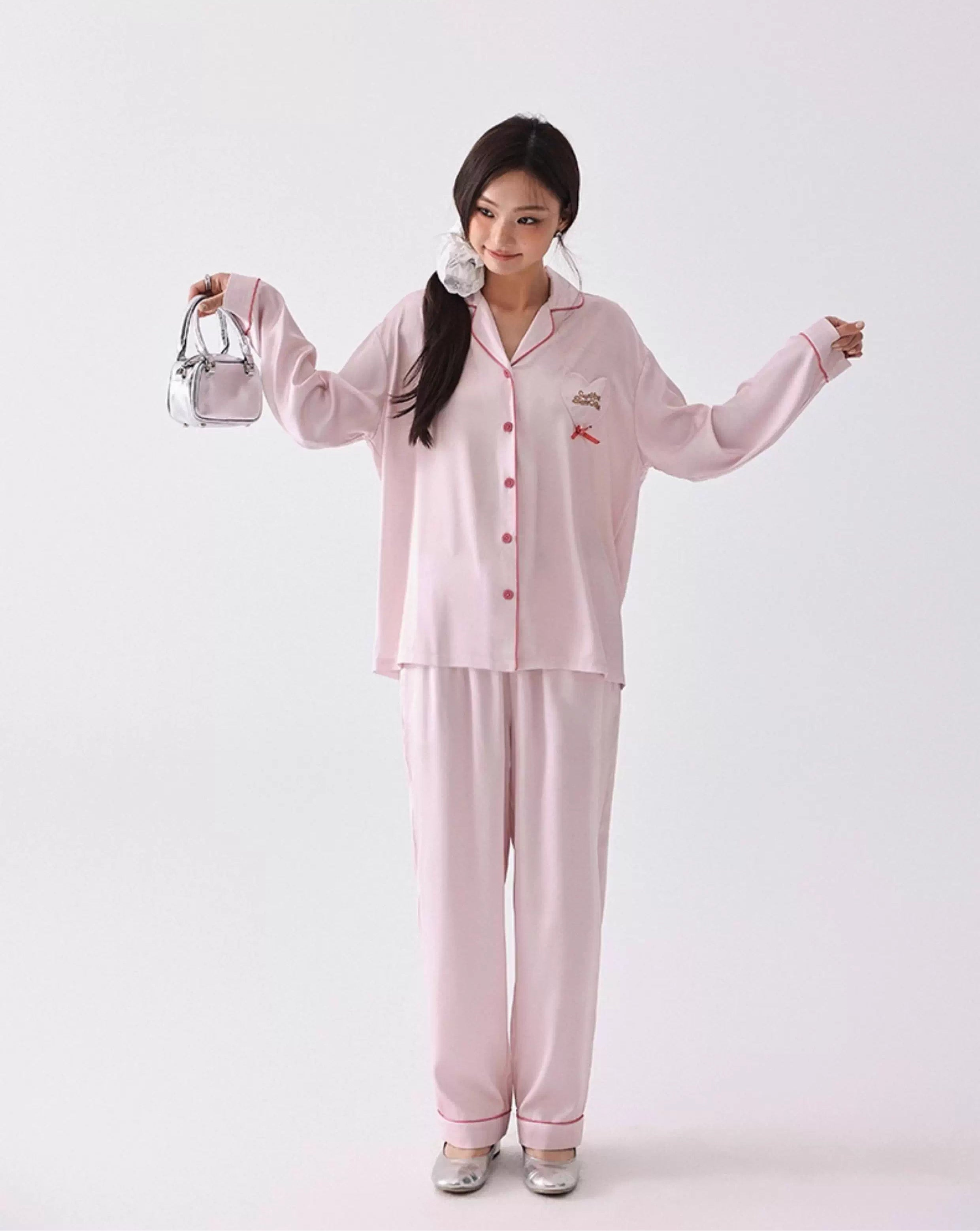 Pembe Kalp Yaka Saten Pijama Takımı