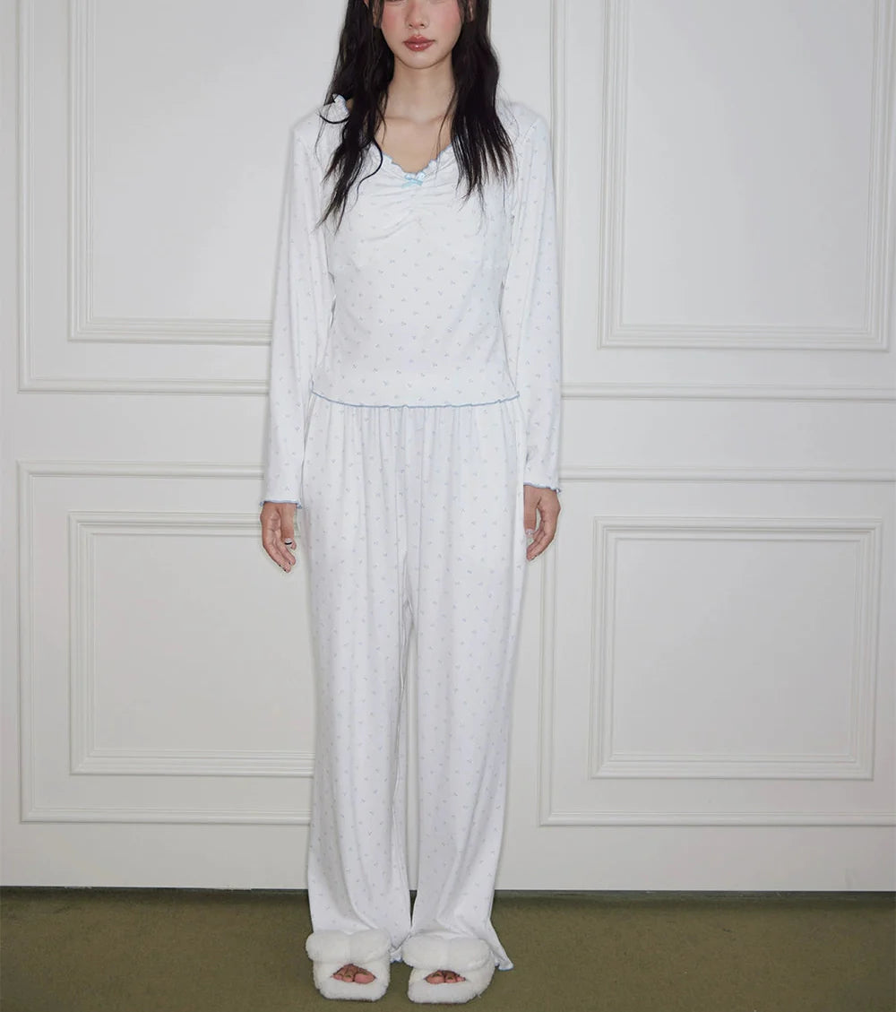 Beyaz Minimal Desenli Pijama Takımı