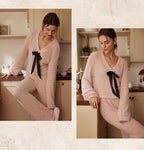 Pembe Fransız Stil Fiyonk Detaylı Polar Pijama Takımı