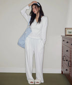 Beyaz Minimal Desenli Pijama Takımı