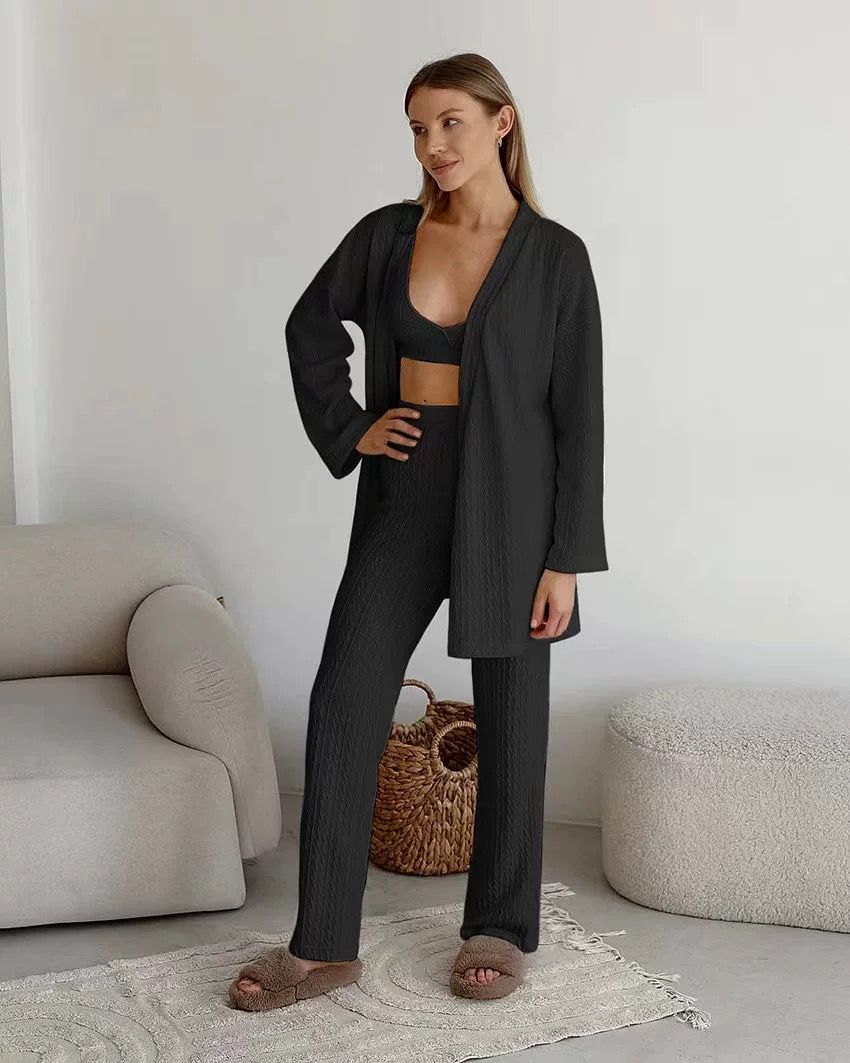 Soft Knit Elegance – 3’lü Kadın Pijama Set