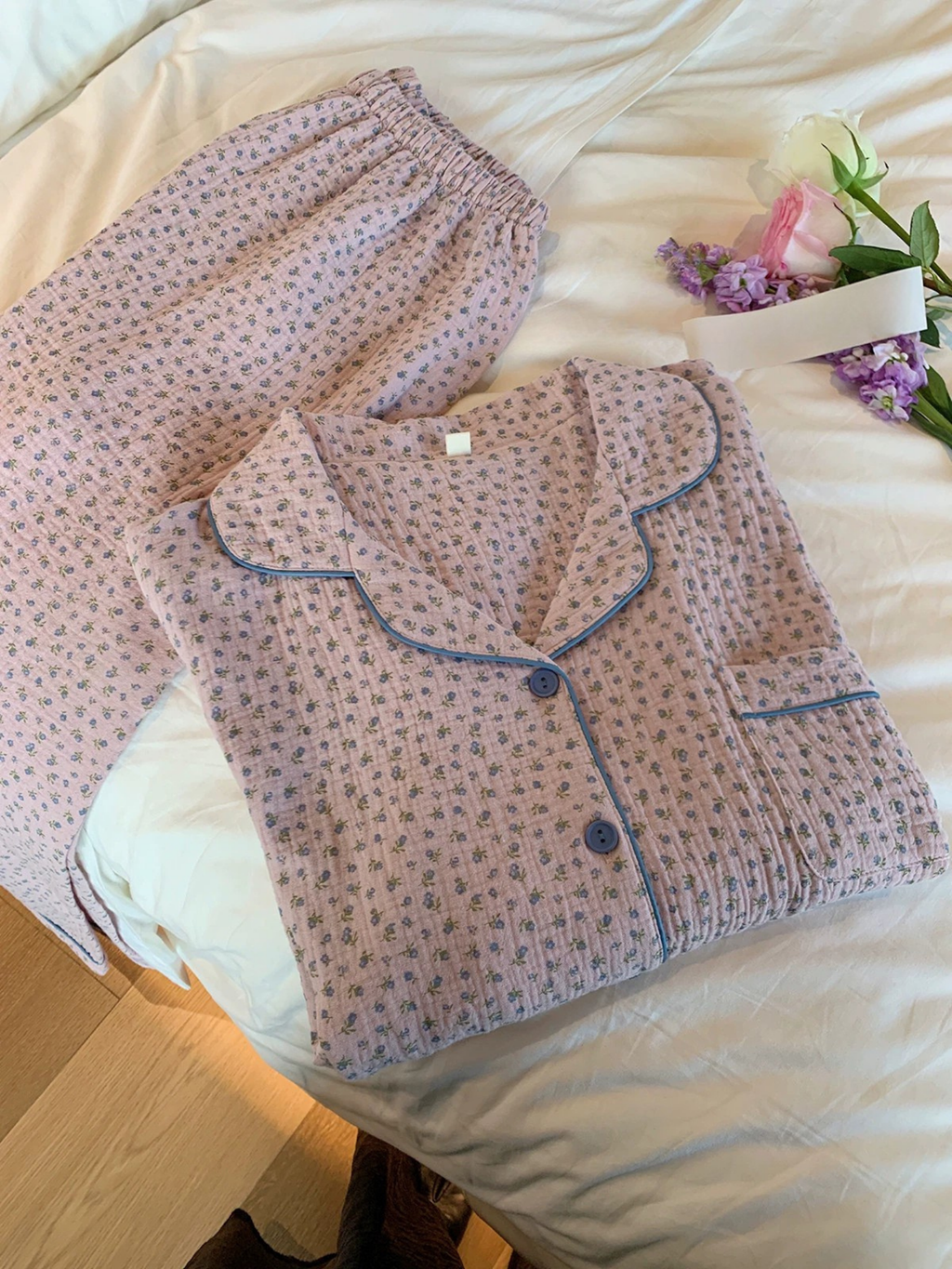 Pamuklu Çiçek Desenli Pijama Takımı