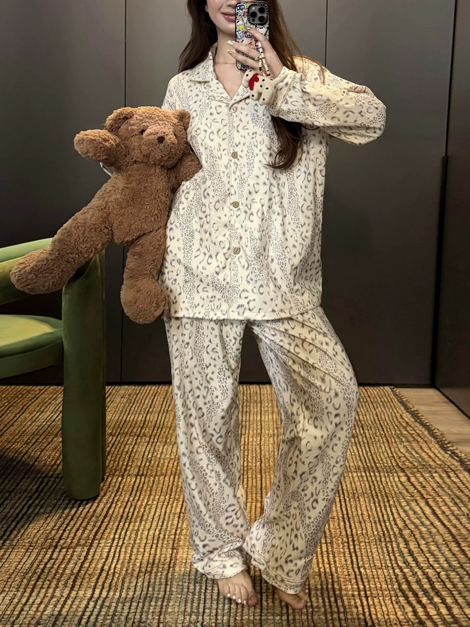 Leopar Desenli Kadın Pijama Takımı