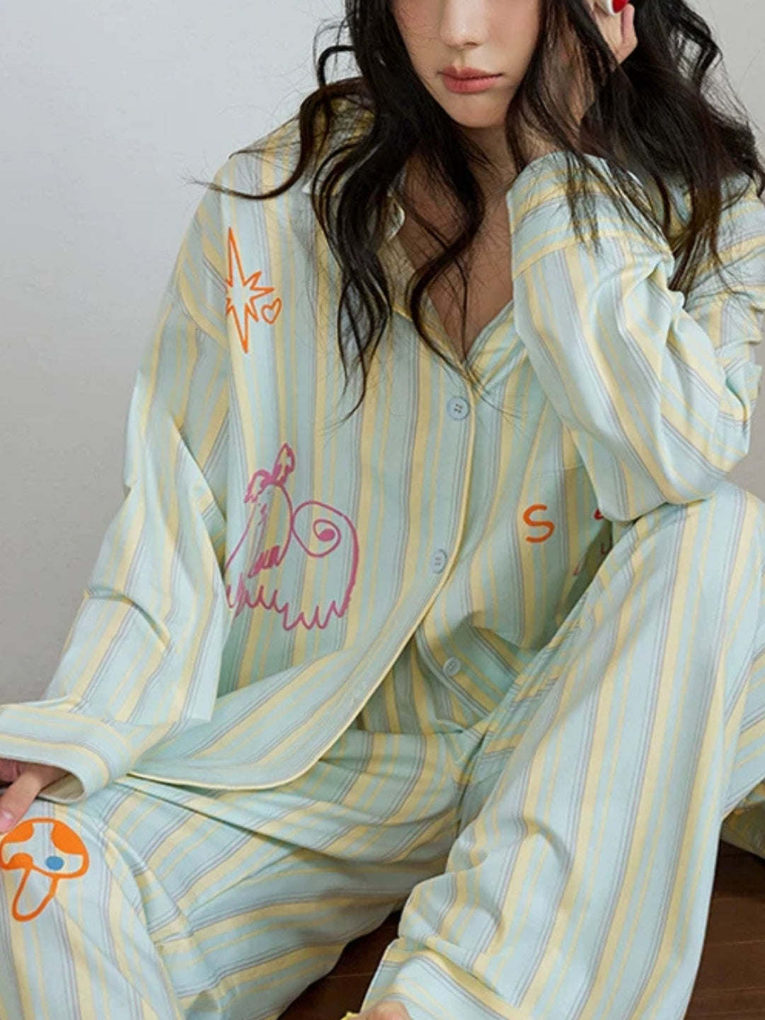 Yeşil Sarı Çizgili Figür Baskılı Pamuklu Pijama Takımı