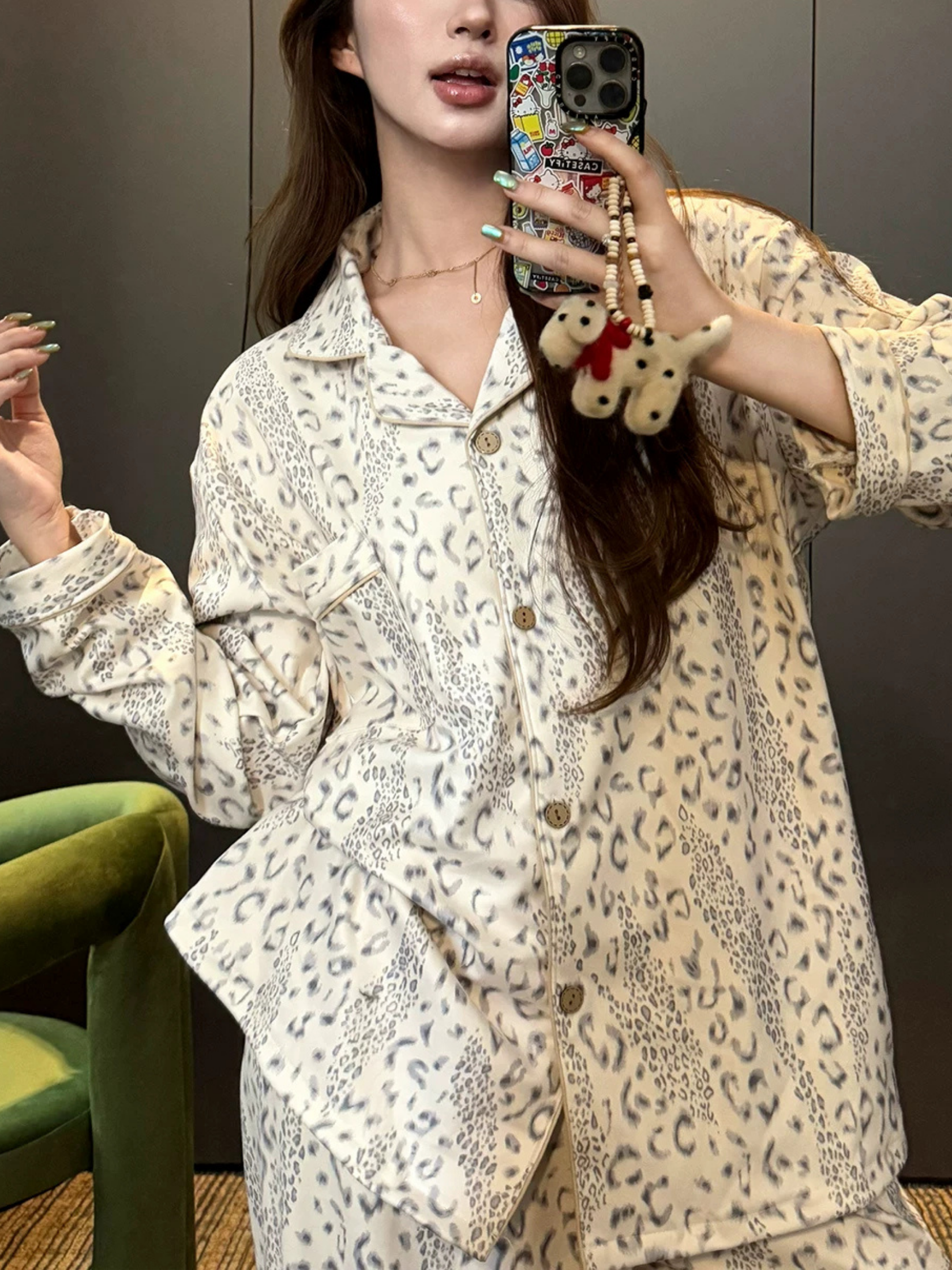 Leopar Desenli Kadın Pijama Takımı