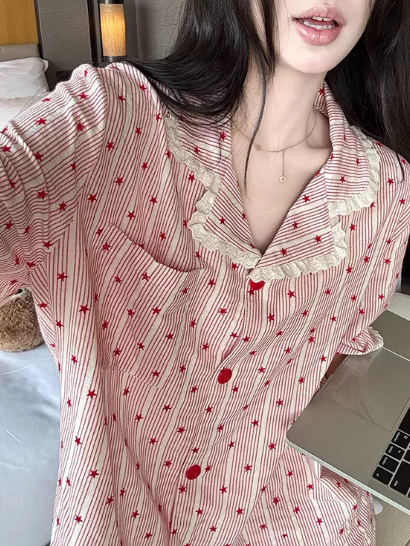 Tatlı Yıldız Desenli Çizgili Kadın Pijama Takımı