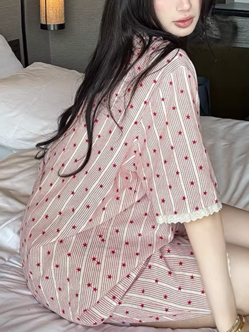 Tatlı Yıldız Desenli Çizgili Kadın Pijama Takımı