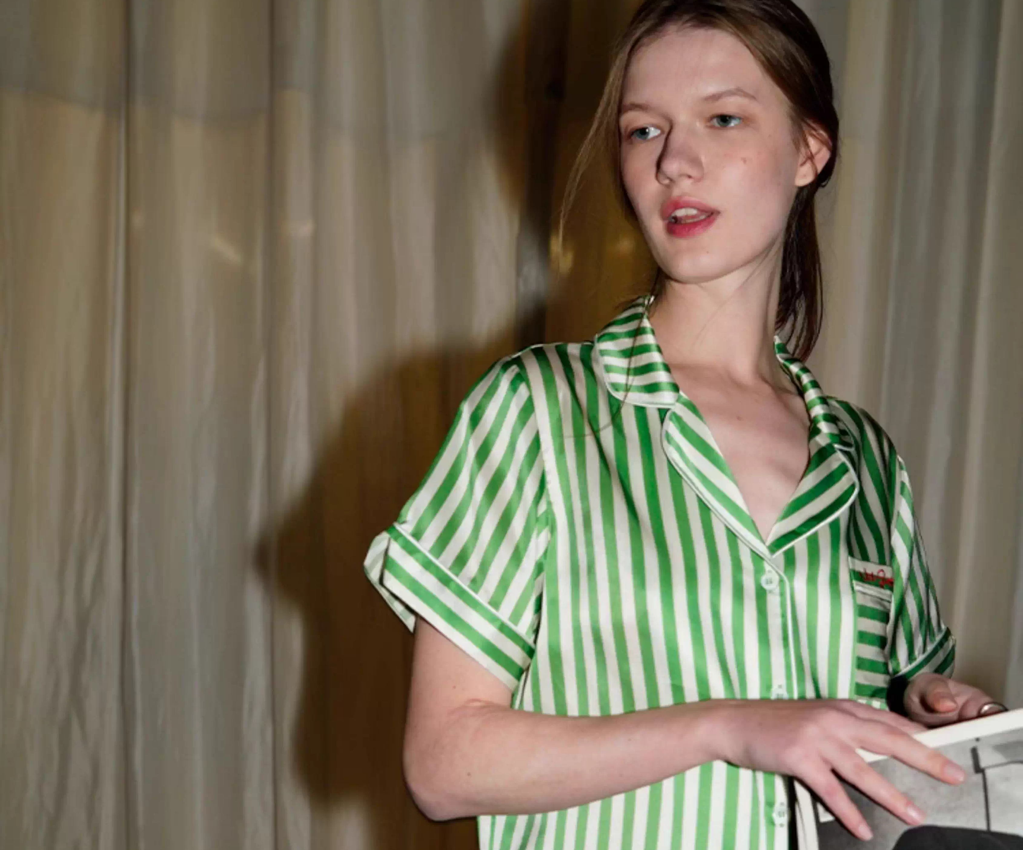 Yeşil %100 İpek Beyaz Çizgili Kısa Pijama Takımı